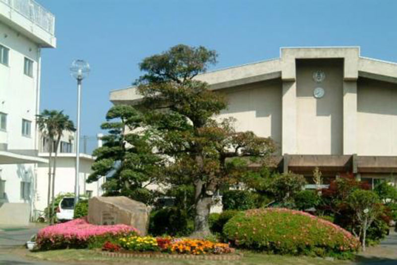金田中学校